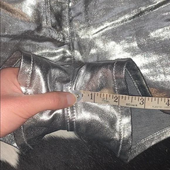 Fendi x Nicki Minaj Prints On collection shorts - Picture 12 of 16